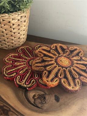 2-Vintage woven straw flower trivets red orange Groovy floral petal design